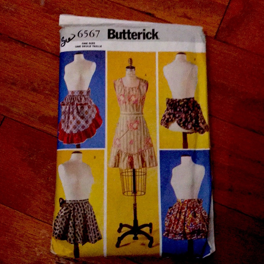 Butterick apron 6567 5 styles